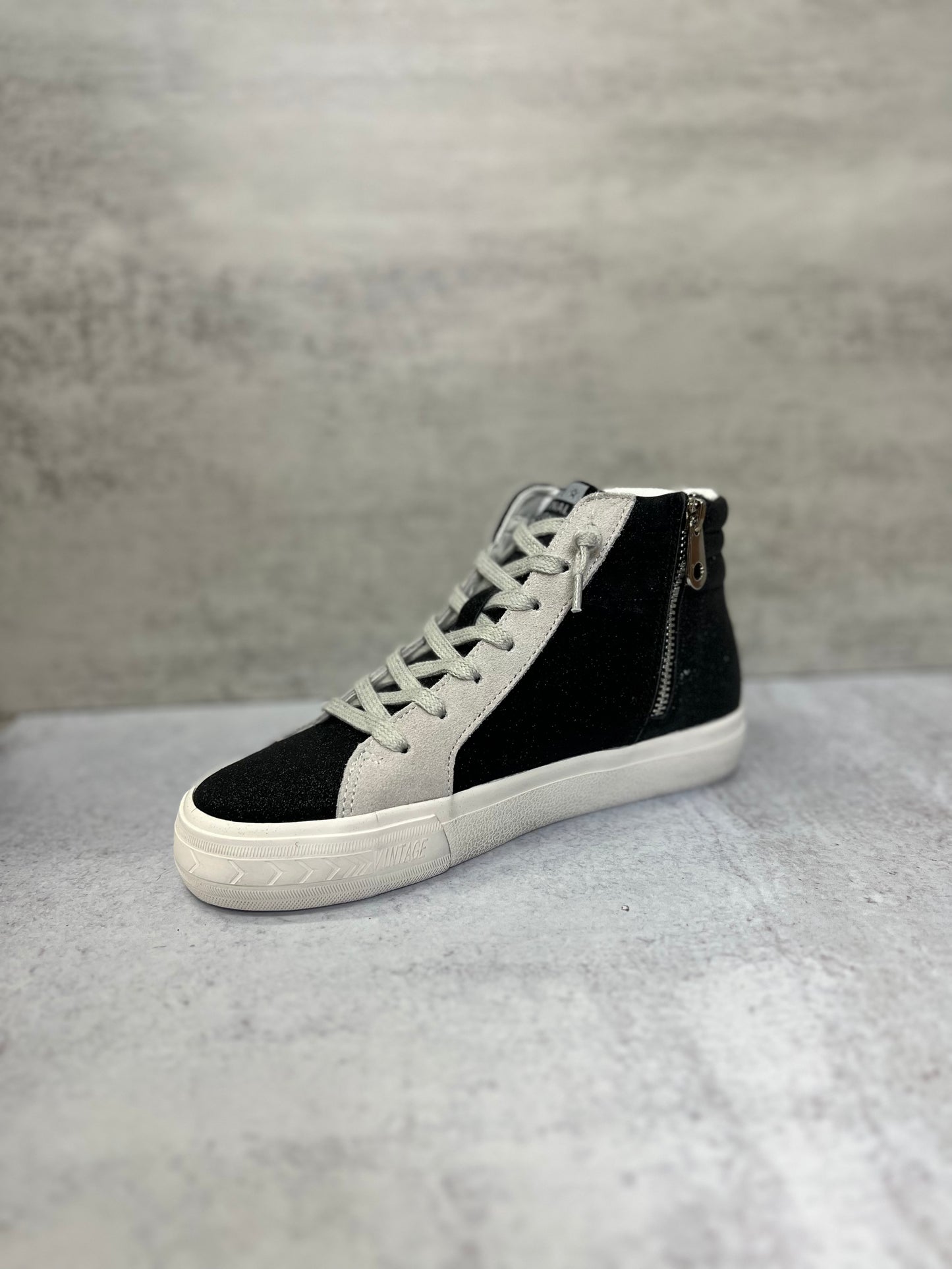 Dormy High Top Sneakers